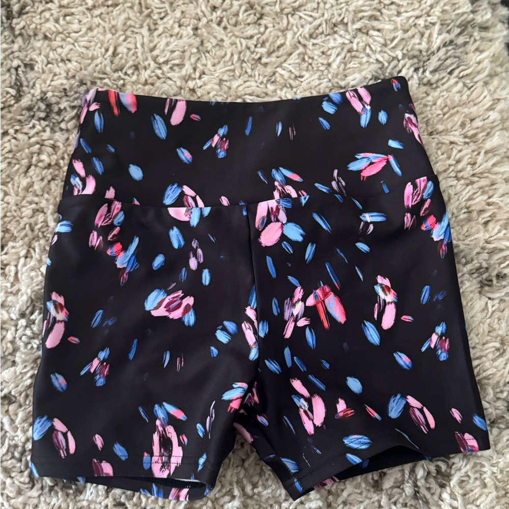 Bloch X Flo Active shorts